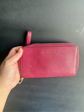 Michael Kors Berry Pebbled Leather Zip Wristlet
